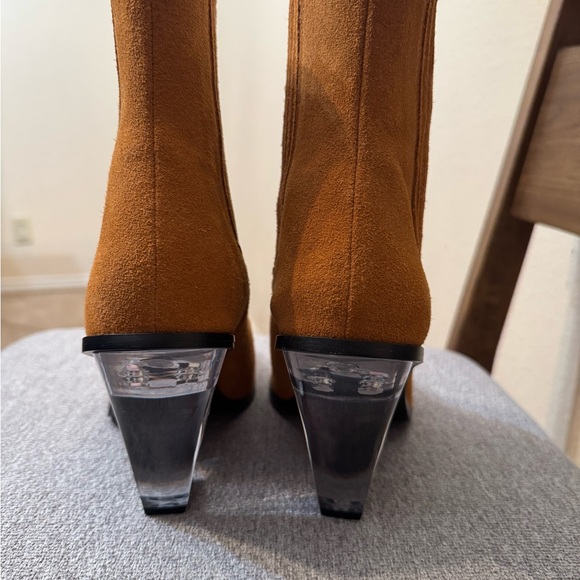 Good American Tan Ankle Boots with Clear Heels - Picture 5 of 9